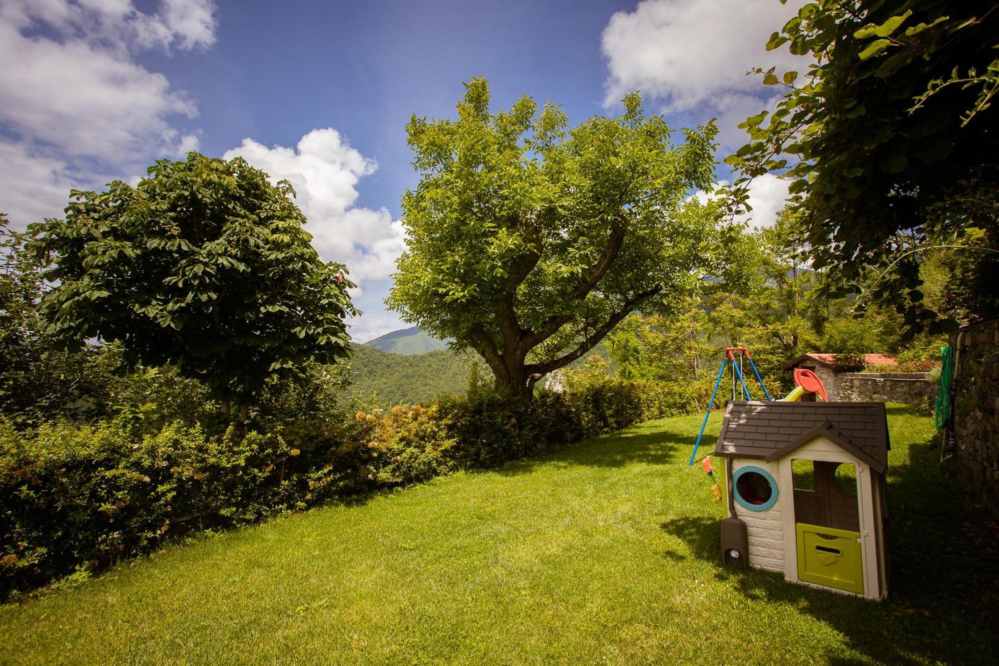 Vivi Luxury Country House Comano  Exterior photo
